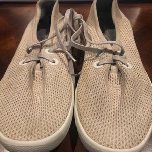 Allbirds Womens tree skippers sz 7 cream